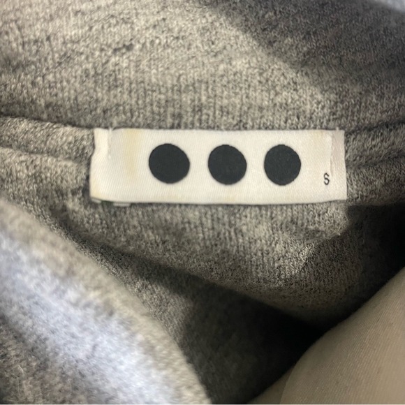 Three Dots Gray Faux Fur Vest Button Front Sleeveless Jacket Size Small S - Picture 5 of 8